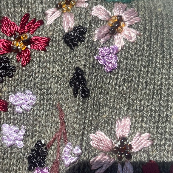 vtg y2K embroidered cottagecore cardigan sweater • beaded • Tiara International• - Picture 15 of 16